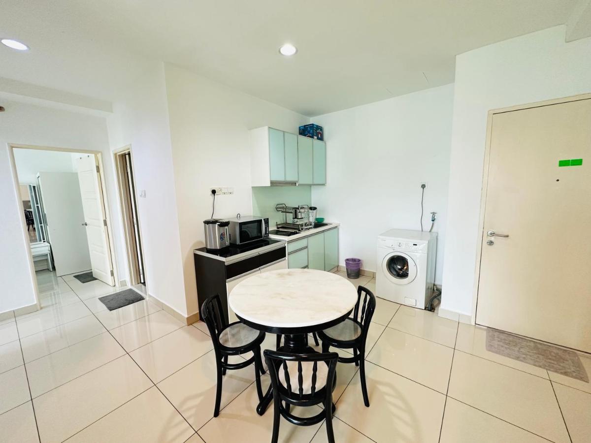 Cozy Seaview Penang Homestay @ Gurney Pulau Pinang George Town Exteriör bild
